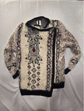 BCBG Max Azria Aztec Leather Strap Closure Cardigan Oversized L